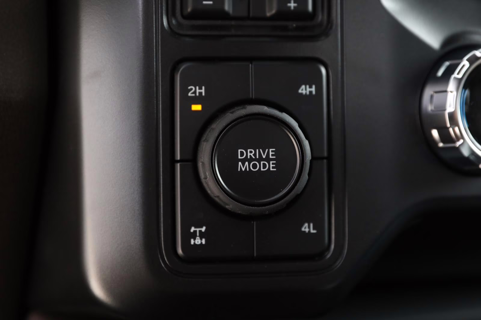 2026 Star White Metallic Tri-Coat Ford Super Duty F-250 SRW King Ranch 4X4 Truck