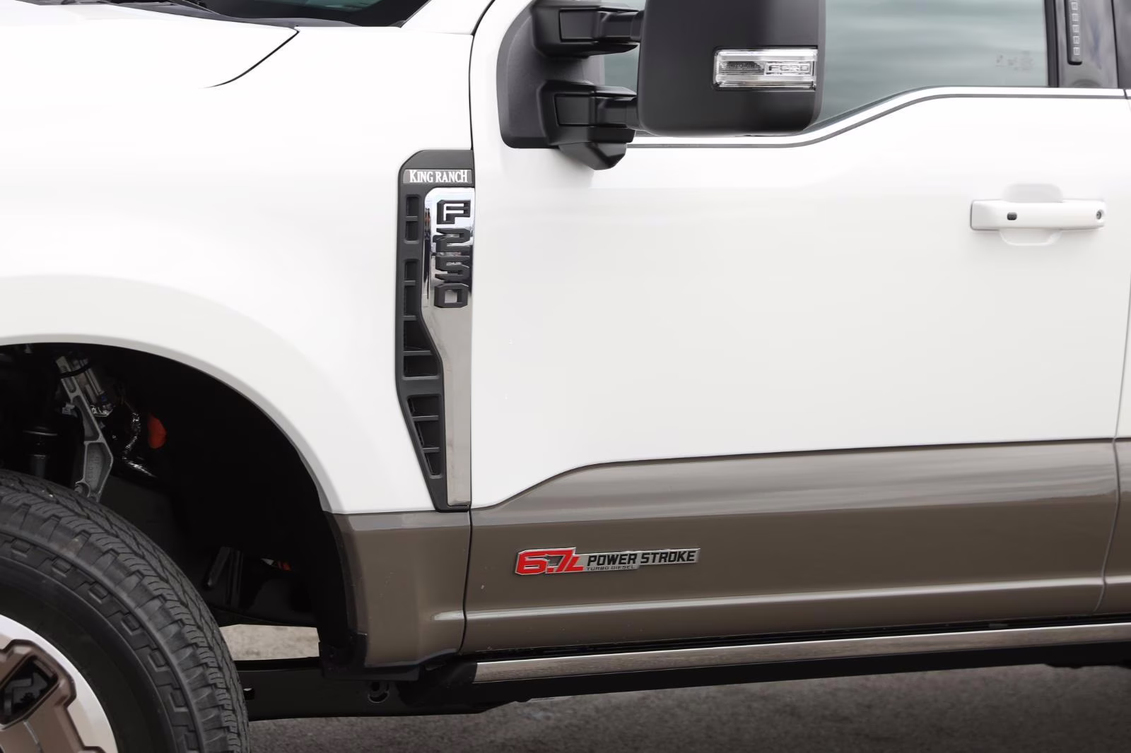 2026 Star White Metallic Tri-Coat Ford Super Duty F-250 SRW King Ranch 4X4 Truck