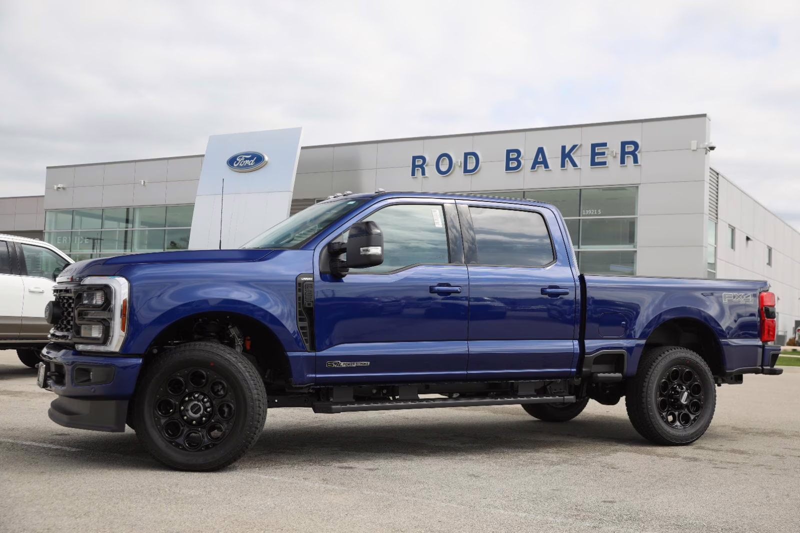 2026 Argon Blue Metallic Ford Super Duty F-250 SRW LARIAT 4X4 Truck