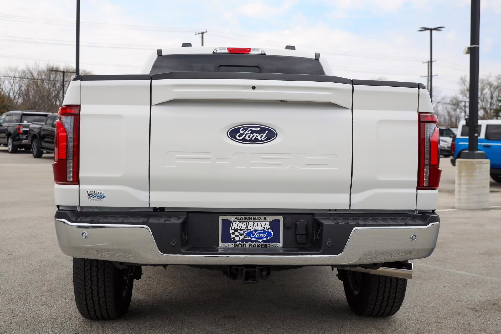 2026 Star White Metallic Tri-Coat Ford F-150 LARIAT 4X4 Truck