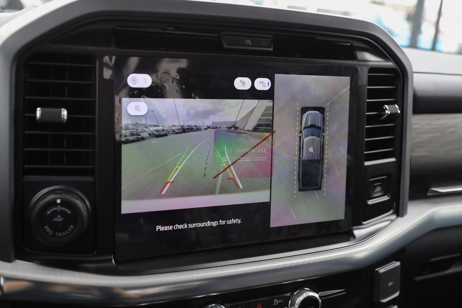 2026 Star White Metallic Tri-Coat Ford F-150 LARIAT 4X4 Truck