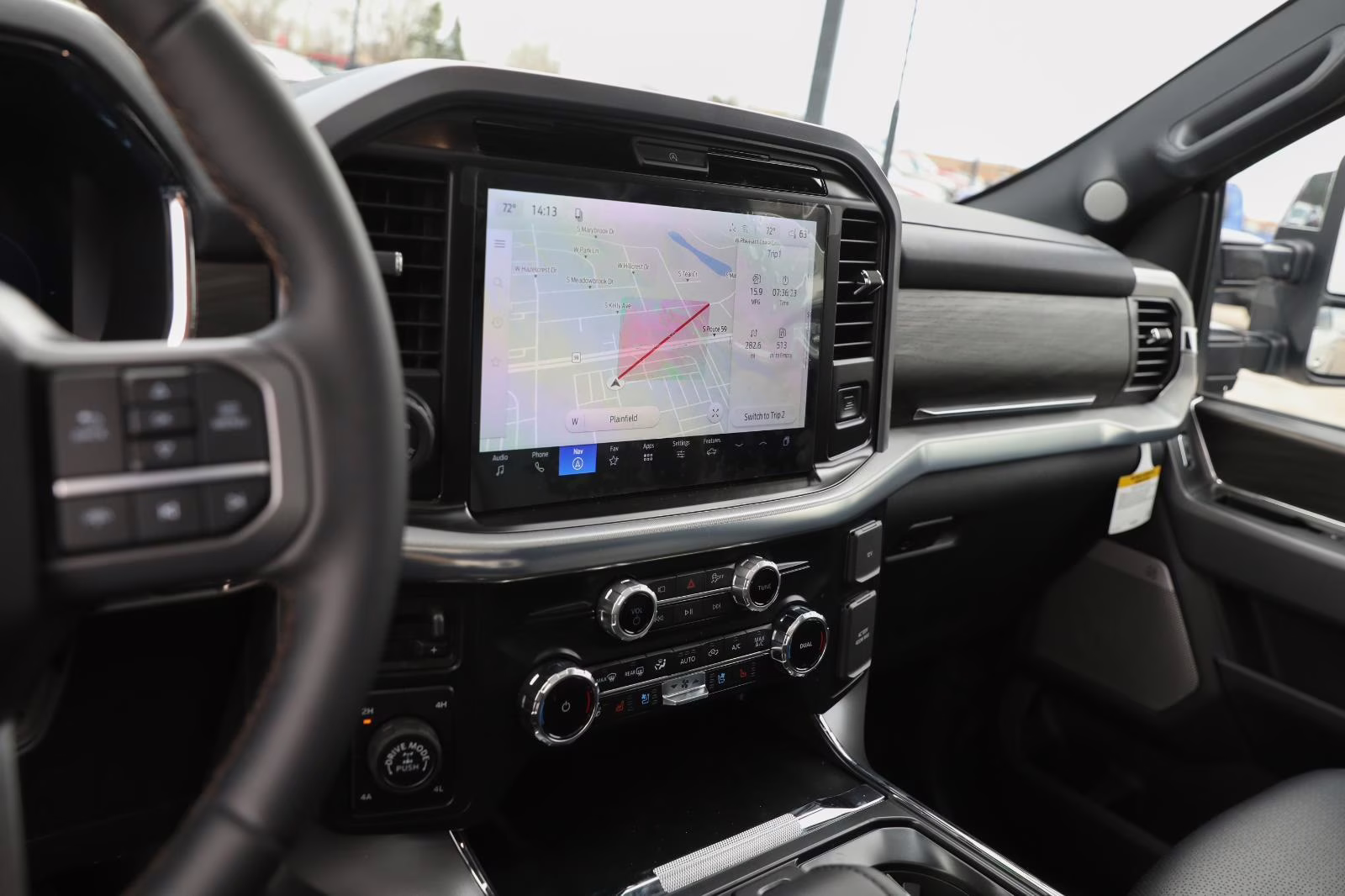 2026 Star White Metallic Tri-Coat Ford F-150 LARIAT 4X4 Truck