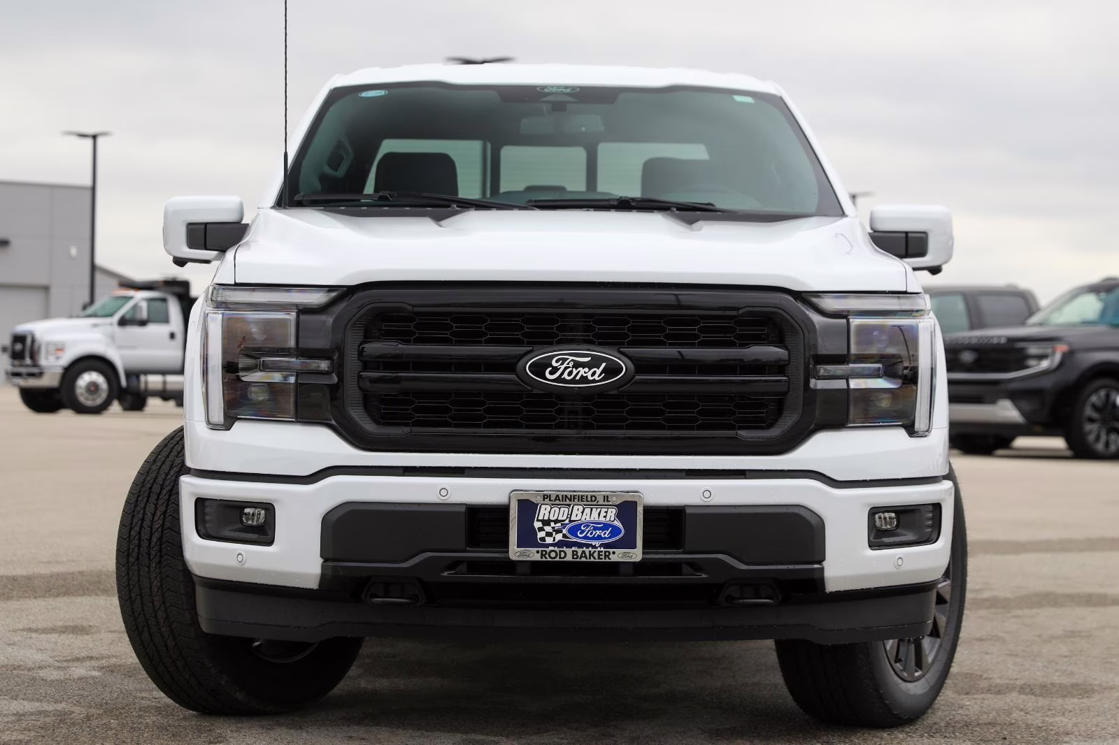 2026 Oxford White Ford F-150 LARIAT 4X4 Truck