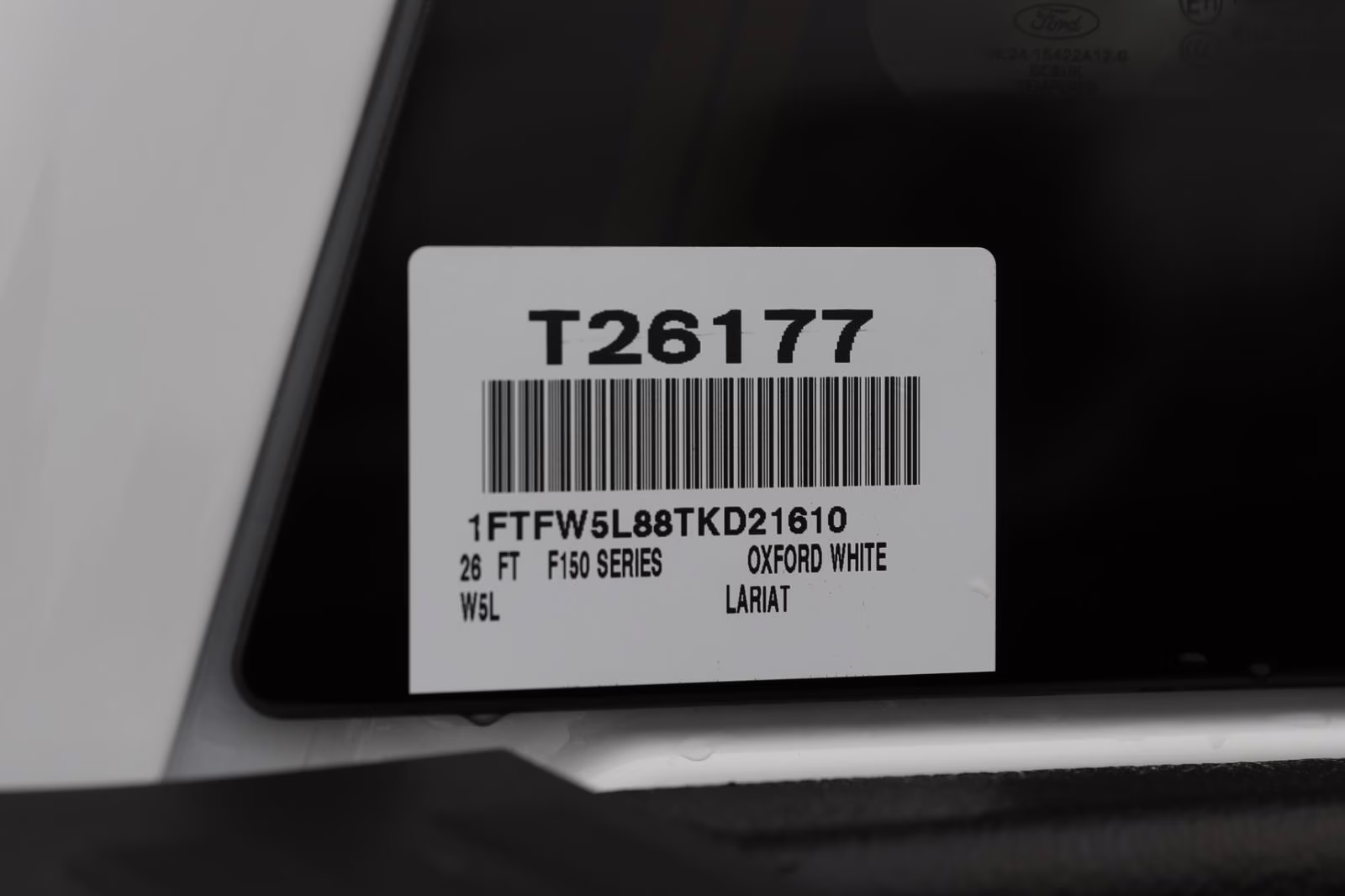 2026 Oxford White Ford F-150 LARIAT 4X4 Truck