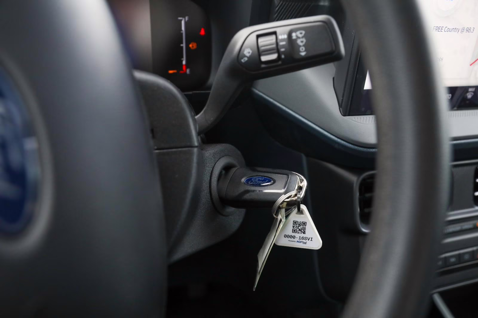 2026 Carbonized Gray Metallic Ford Maverick XL FWD Truck