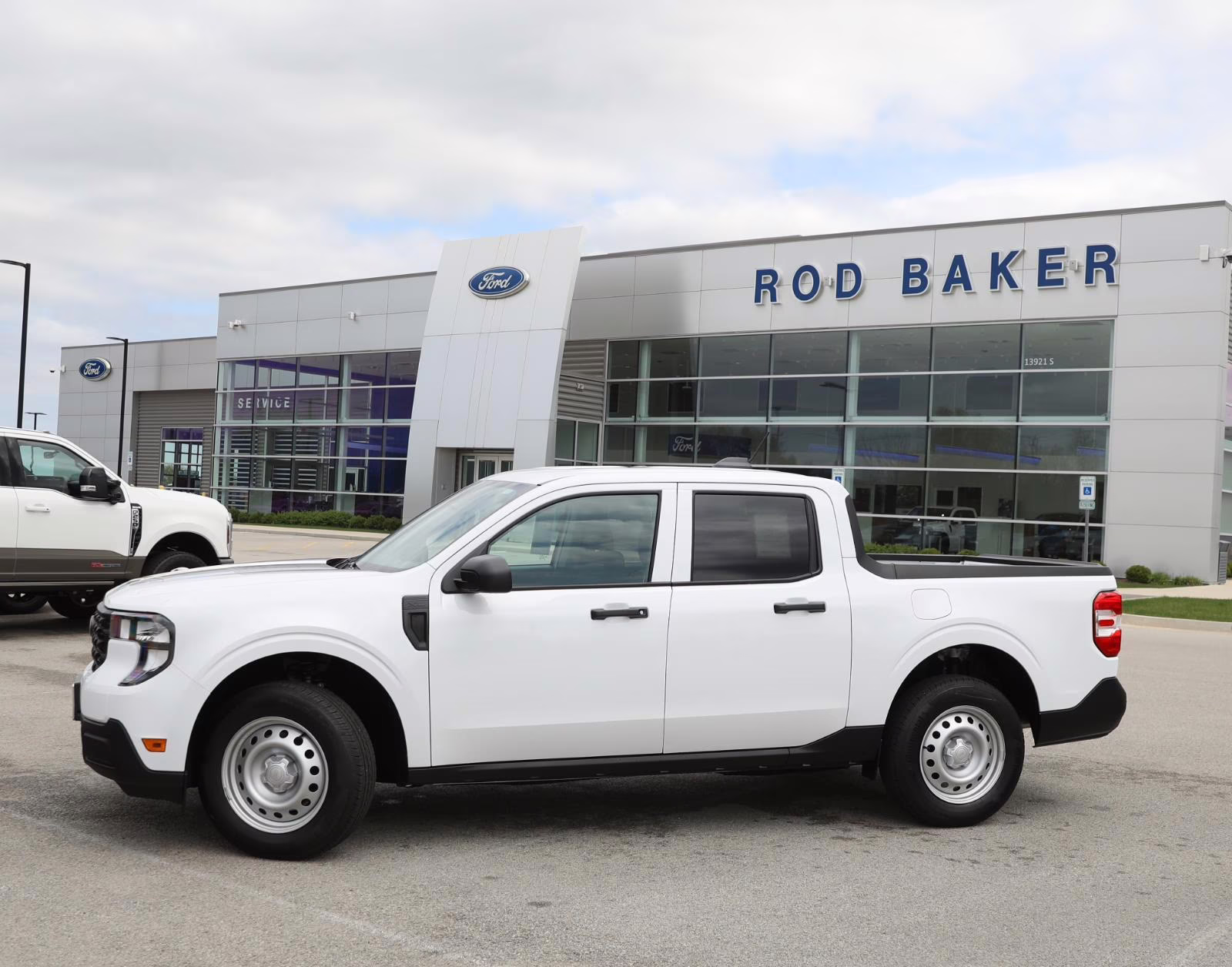 2026 Oxford White Ford Maverick XL AWD Truck