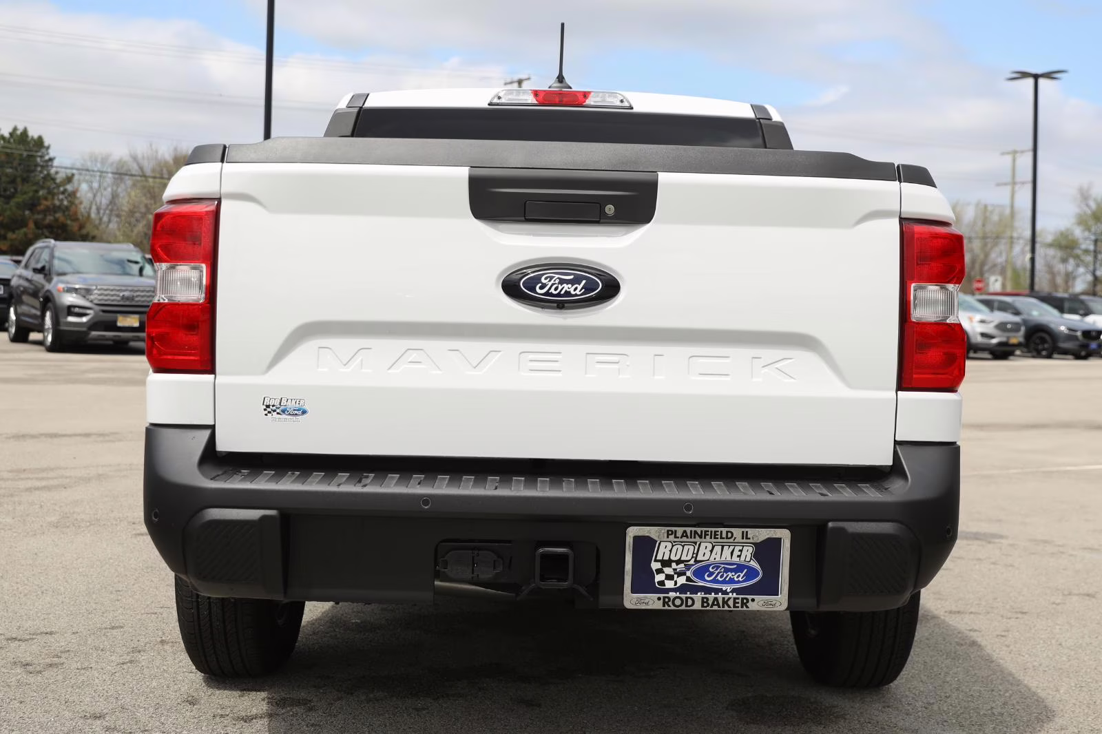 2026 Oxford White Ford Maverick XL AWD Truck