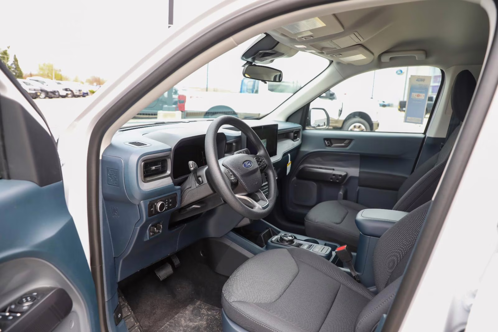 2026 Oxford White Ford Maverick XL AWD Truck