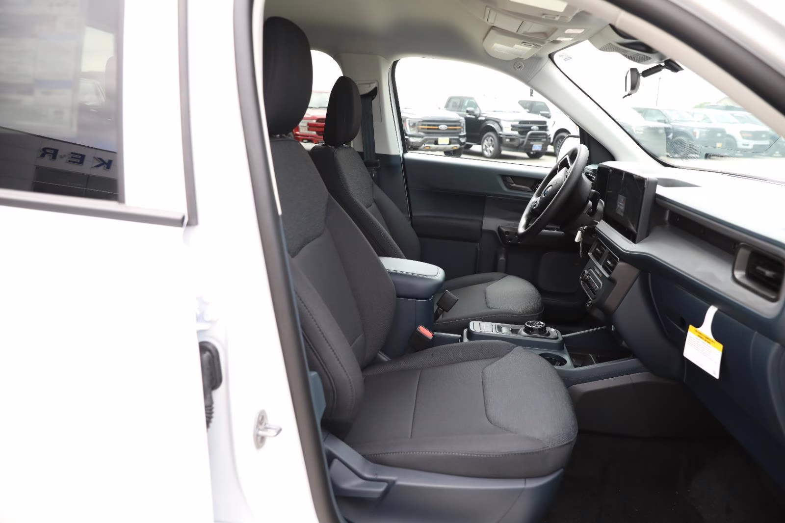 2026 Oxford White Ford Maverick XL AWD Truck