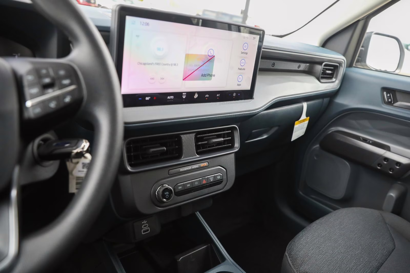 2026 Oxford White Ford Maverick XL AWD Truck