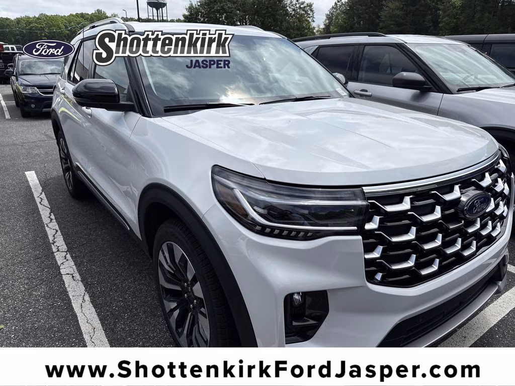 2026 Star White Metallic Tri-Coat Ford Explorer Platinum 4X4 SUV