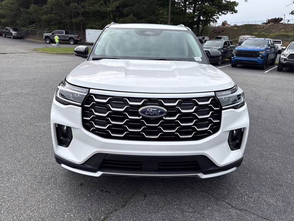2026 Star White Metallic Tri-Coat Ford Explorer Platinum 4X4 SUV