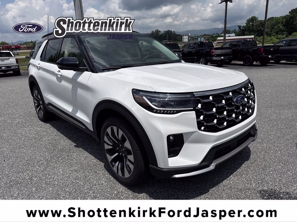 2026 Star White Metallic Tri-Coat Ford Explorer Platinum 4X4 SUV