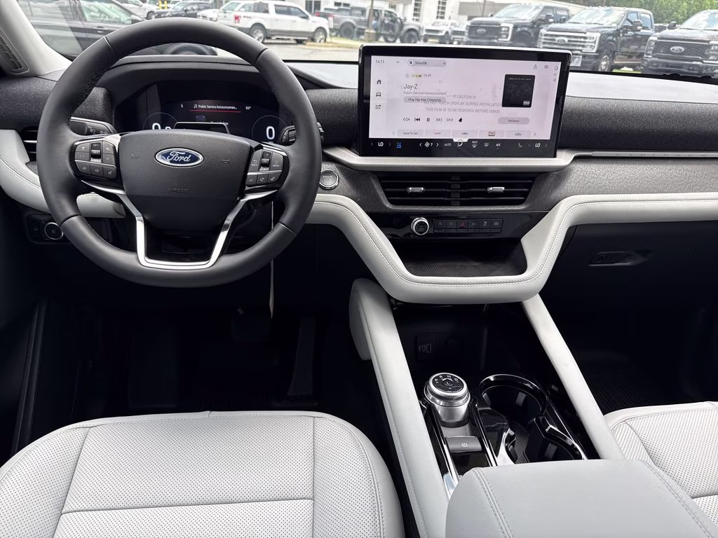 2026 Star White Metallic Tri-Coat Ford Explorer Platinum 4X4 SUV