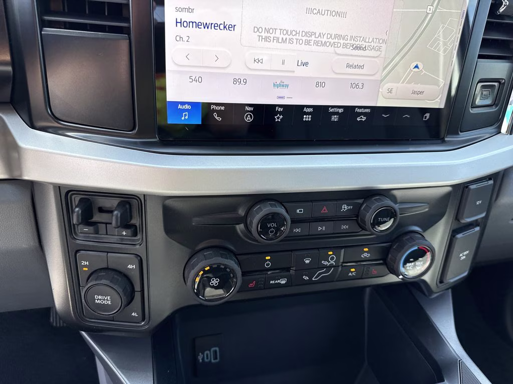2026 Oxford White Ford Super Duty F-350 DRW XLT 4X4 Truck
