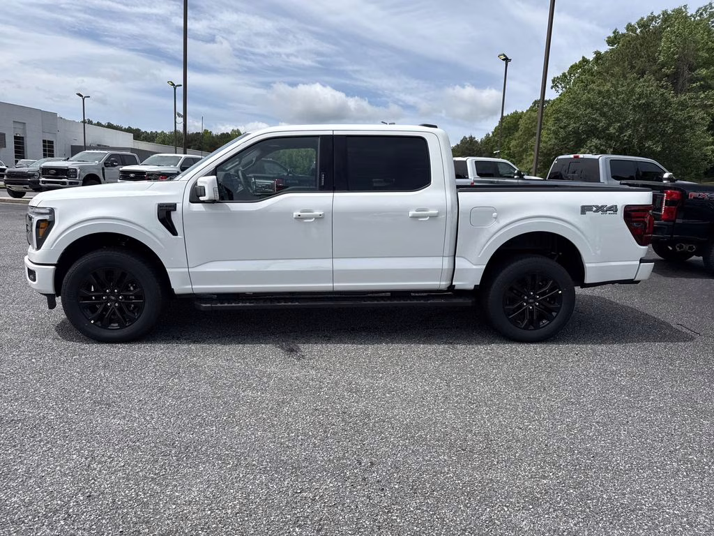 2026 White Ford F-150 Lariat 4X4 Truck