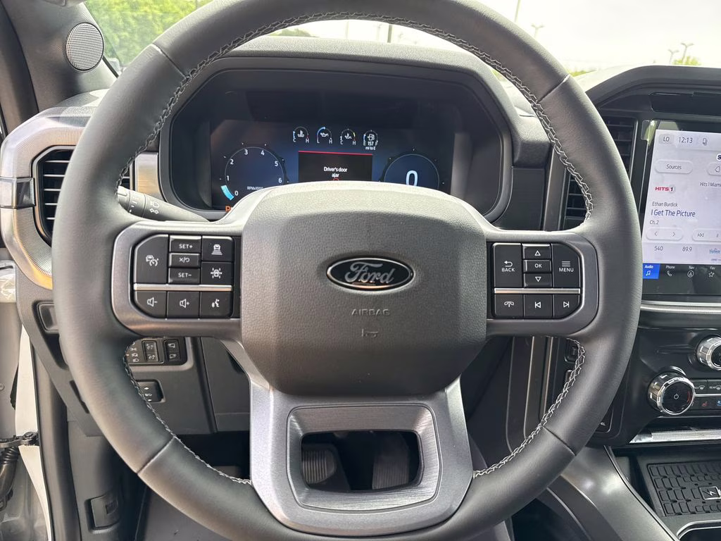 2026 Avalanche Ford F-150 Lariat 4X4 Truck