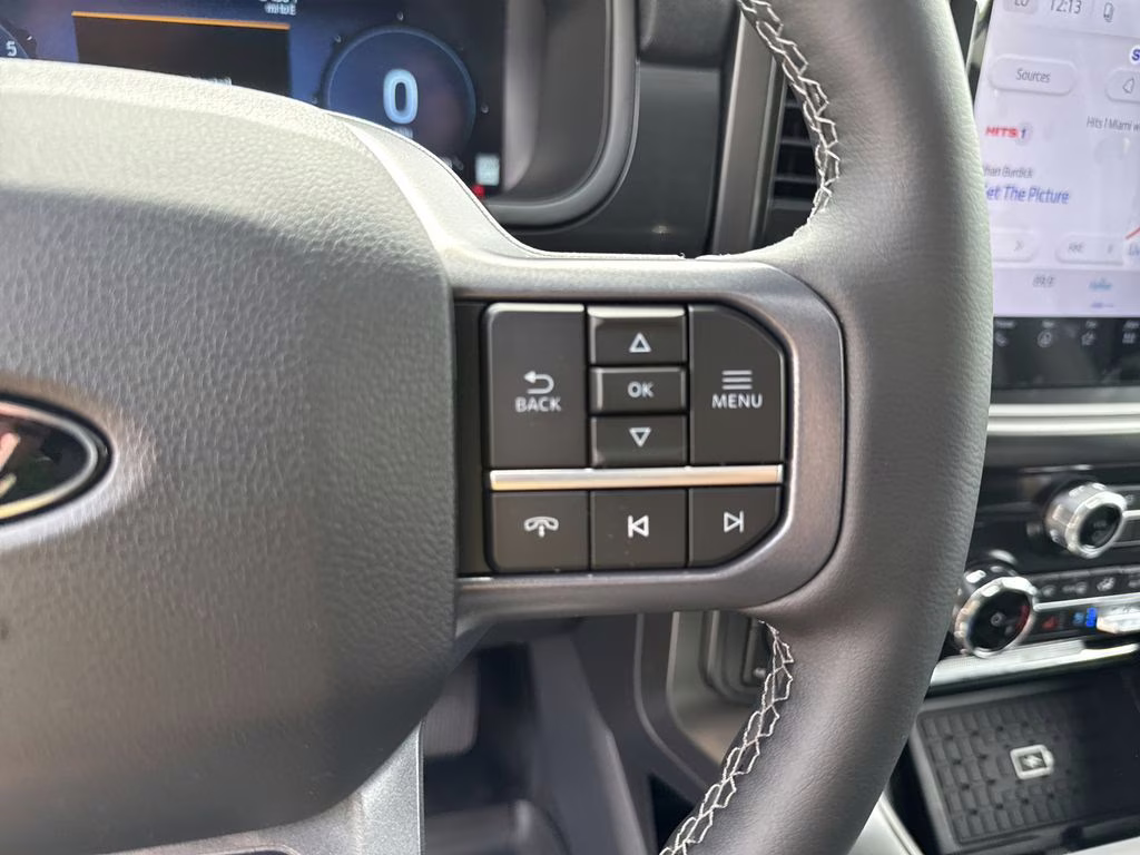 2026 Avalanche Ford F-150 Lariat 4X4 Truck