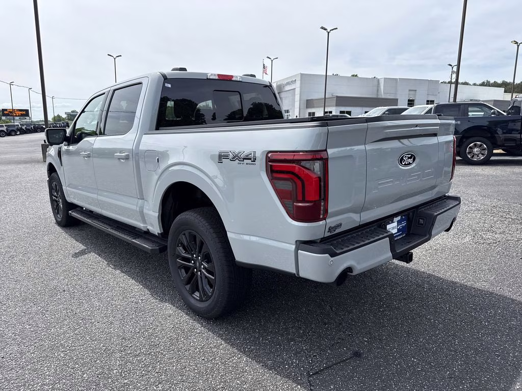2026 Avalanche Ford F-150 Lariat 4X4 Truck