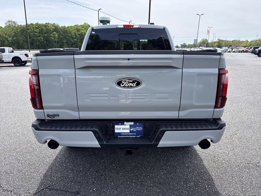 2026 Avalanche Ford F-150 Lariat 4X4 Truck