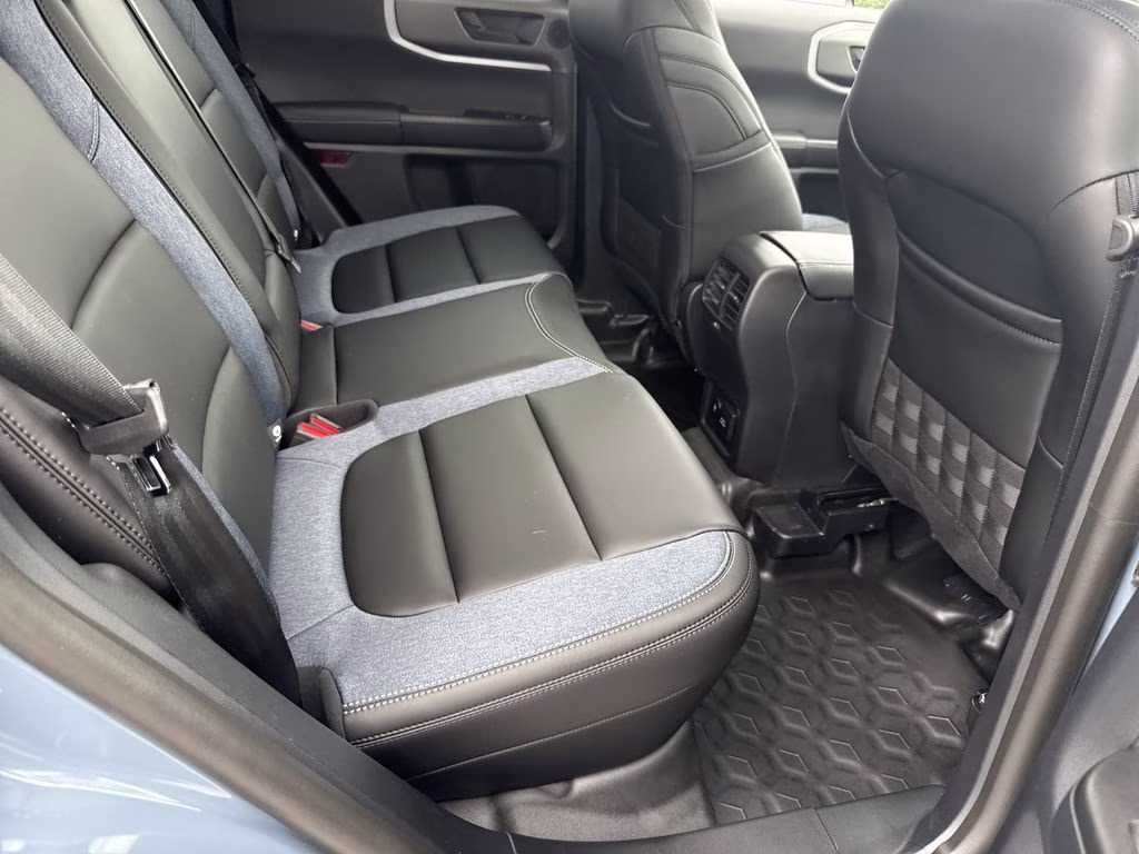 2026 Azure Gray Metallic Tri-Coat Ford Bronco Sport Outer Banks 4X4 SUV