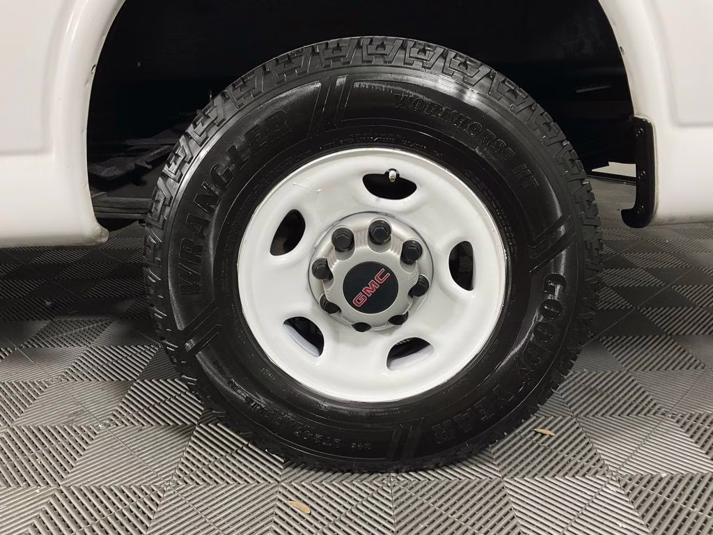 2021 Summit White GMC Savana 2500 V8 Work Van RWD Van