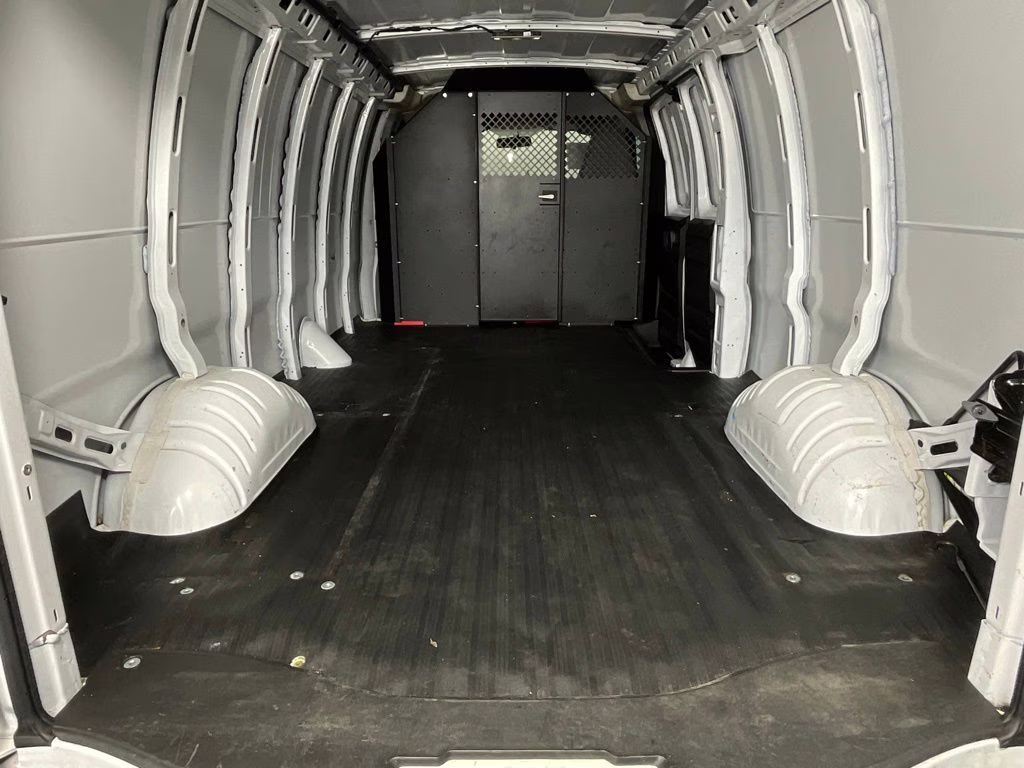 2021 Summit White GMC Savana 2500 V8 Work Van RWD Van