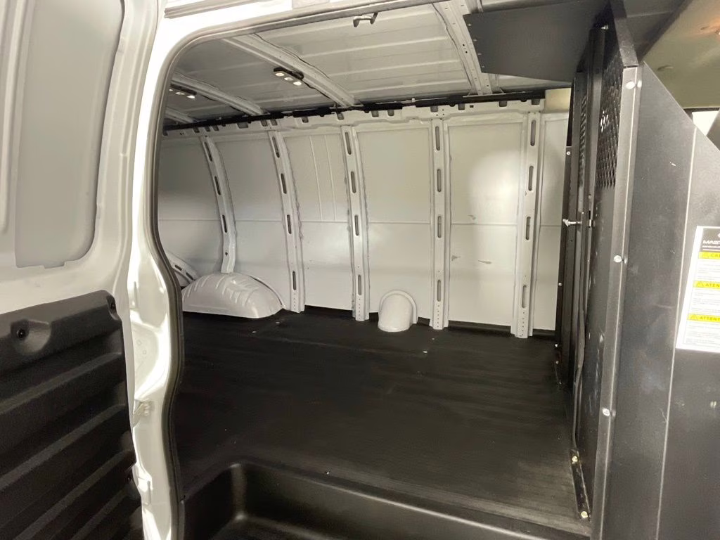 2021 Summit White GMC Savana 2500 V8 Work Van RWD Van