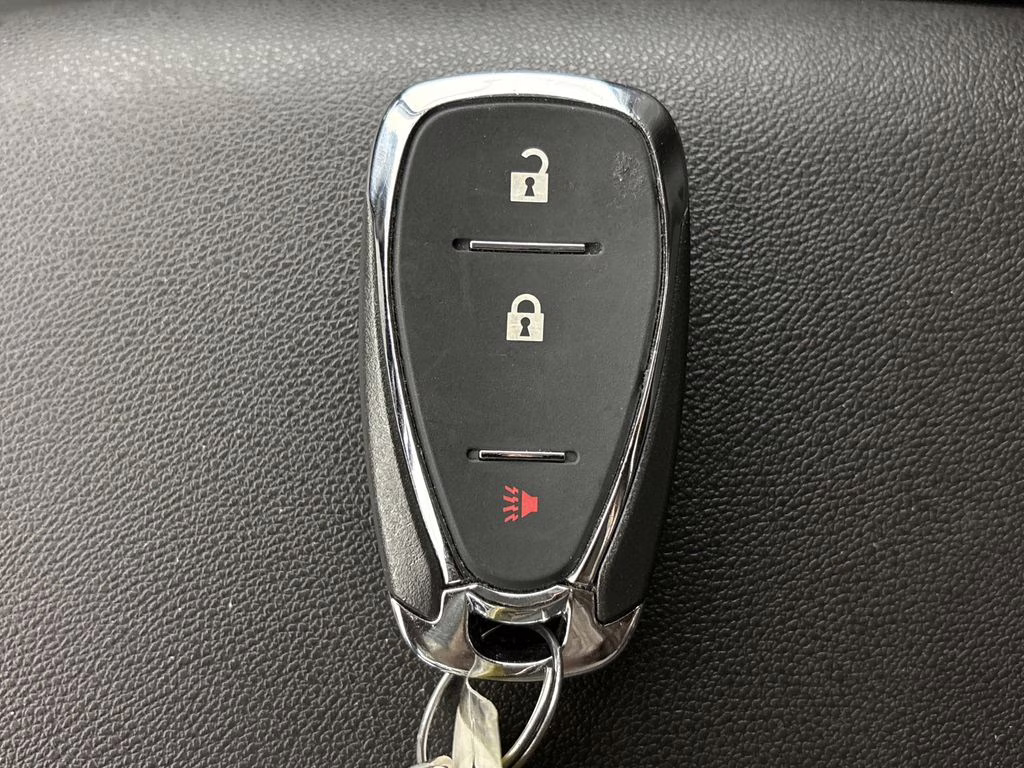 2019 Summit White Chevrolet Equinox LT FWD SUV