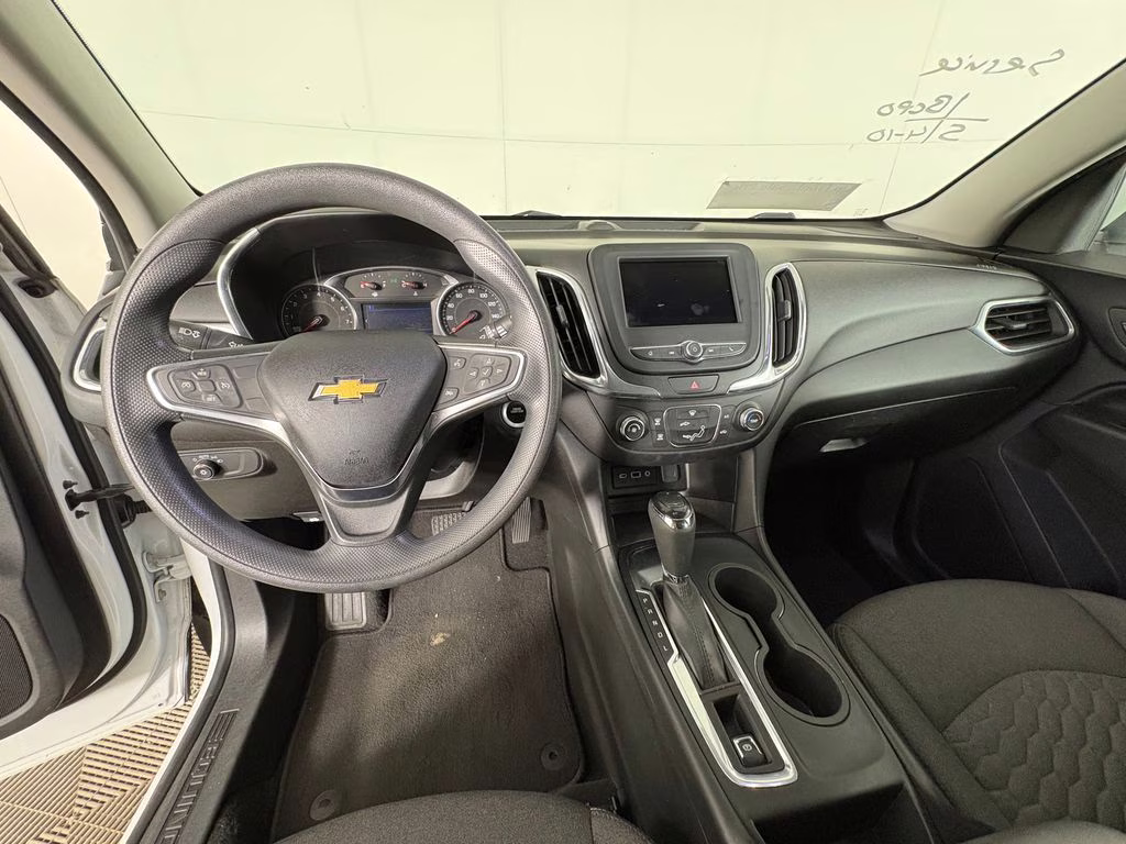 2019 Summit White Chevrolet Equinox LT FWD SUV