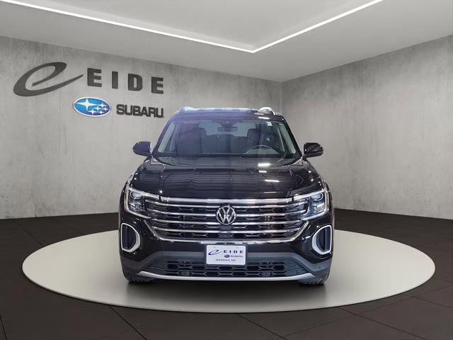 2025 Deep Black Pearl Volkswagen Atlas 2.0T SE w/Technology AWD SUV
