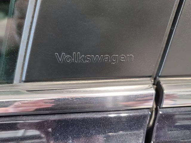 2025 Deep Black Pearl Volkswagen Atlas 2.0T SE w/Technology AWD SUV
