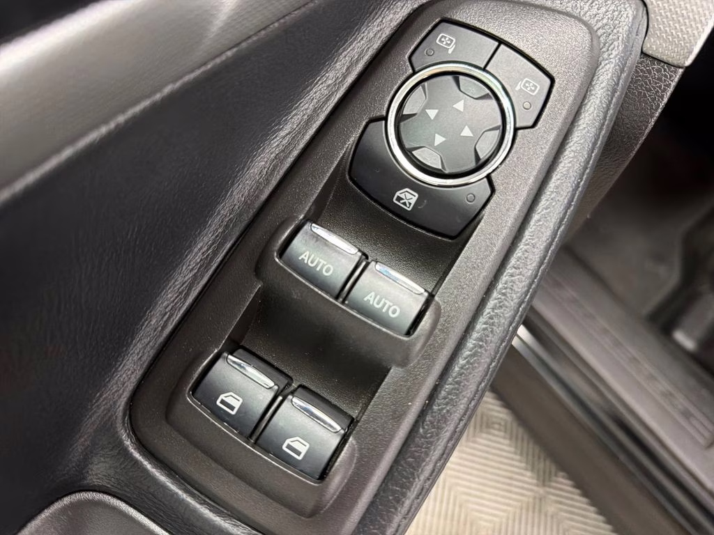 2015 Tuxedo Black Metallic Ford Explorer XLT FWD SUV