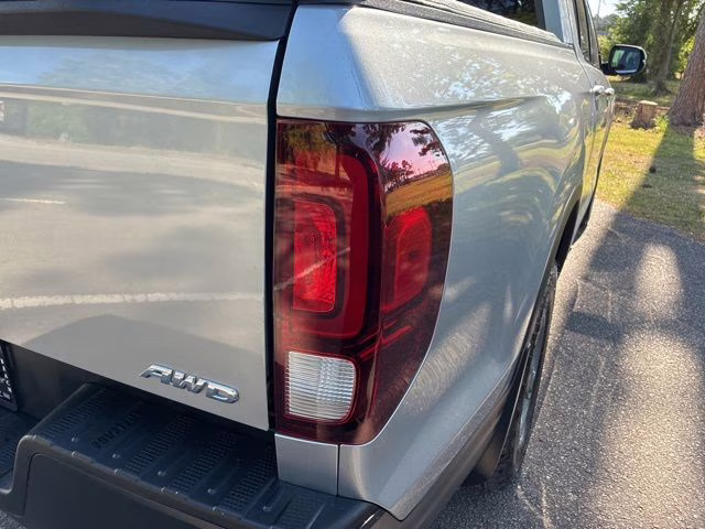 2023 Honda Ridgeline RTL AWD Truck