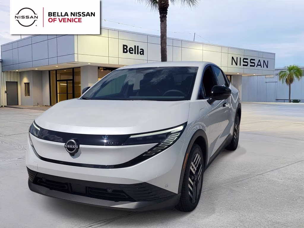 2026 Everest White Pearl Tricoat Nissan LEAF SV+ FWD SUV