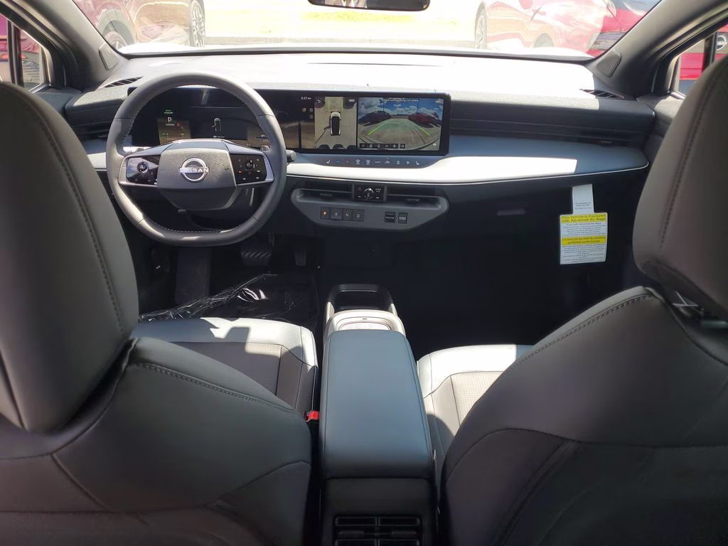2026 Everest White Pearl Tricoat Nissan LEAF SV+ FWD SUV