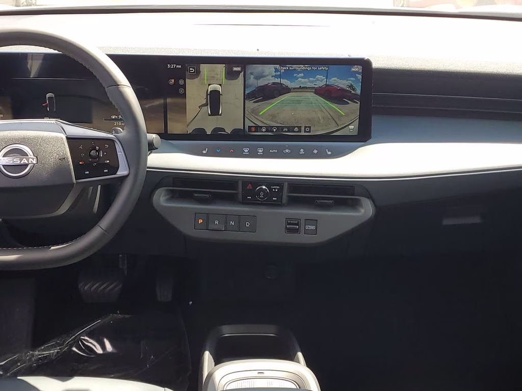 2026 Everest White Pearl Tricoat Nissan LEAF SV+ FWD SUV
