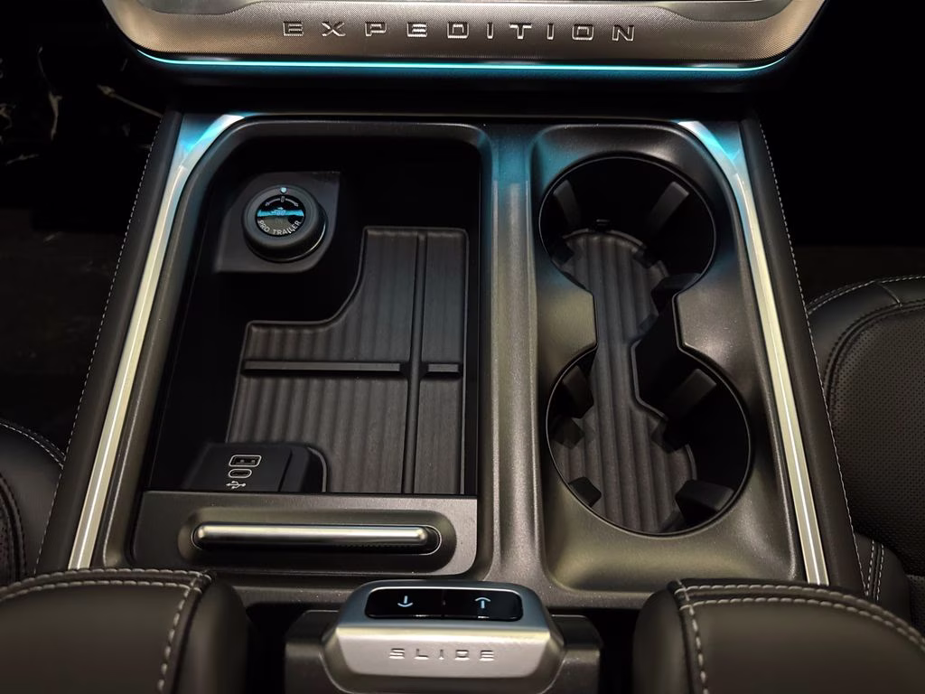 2026 Dark Matter Gra Ford Expedition Platinum 4X4 SUV