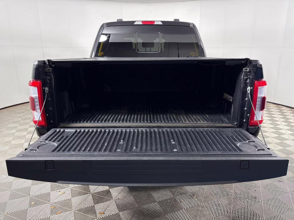 2023 Agate Black Metallic Ford F-150 Lariat 4X4 Truck