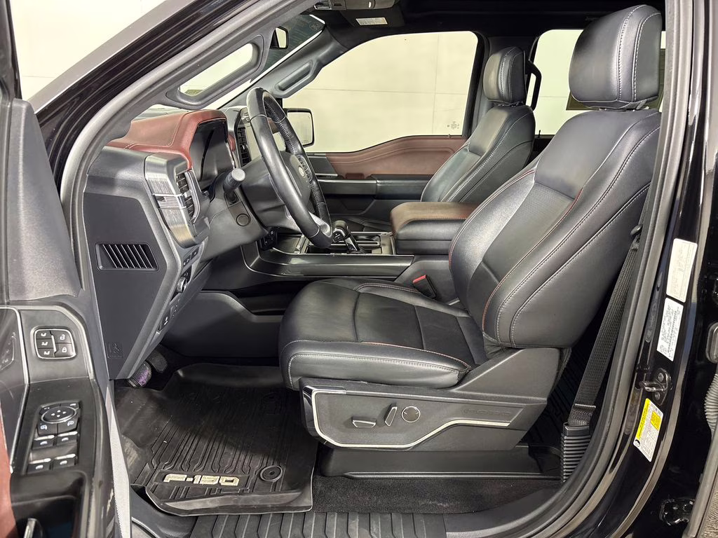 2023 Agate Black Metallic Ford F-150 Lariat 4X4 Truck