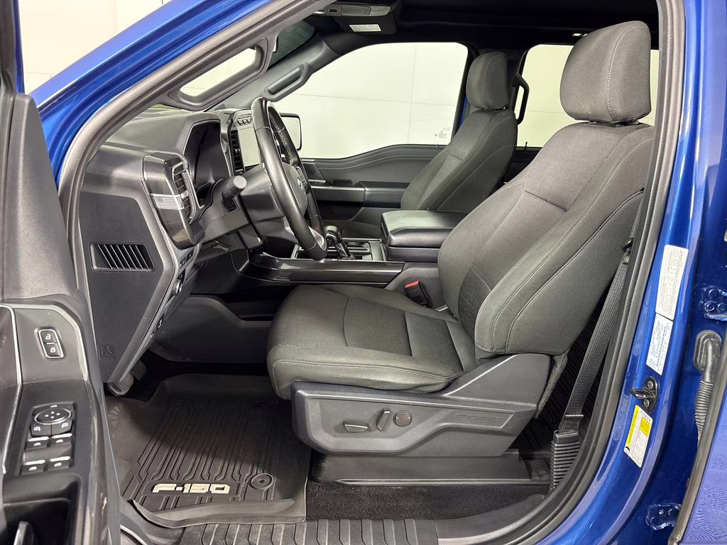 2023 Atlas Blue Metallic Ford F-150 XLT 4X4 Truck