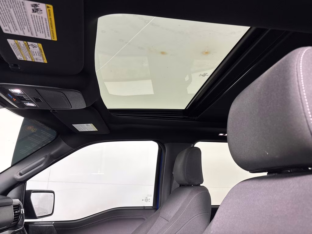 2023 Atlas Blue Metallic Ford F-150 XLT 4X4 Truck