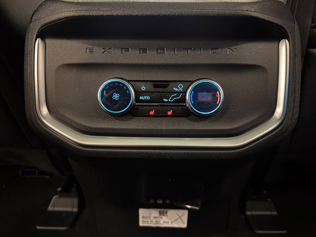 2026 Dark Matter Gray Metallic Ford Expedition Platinum 4X4 SUV