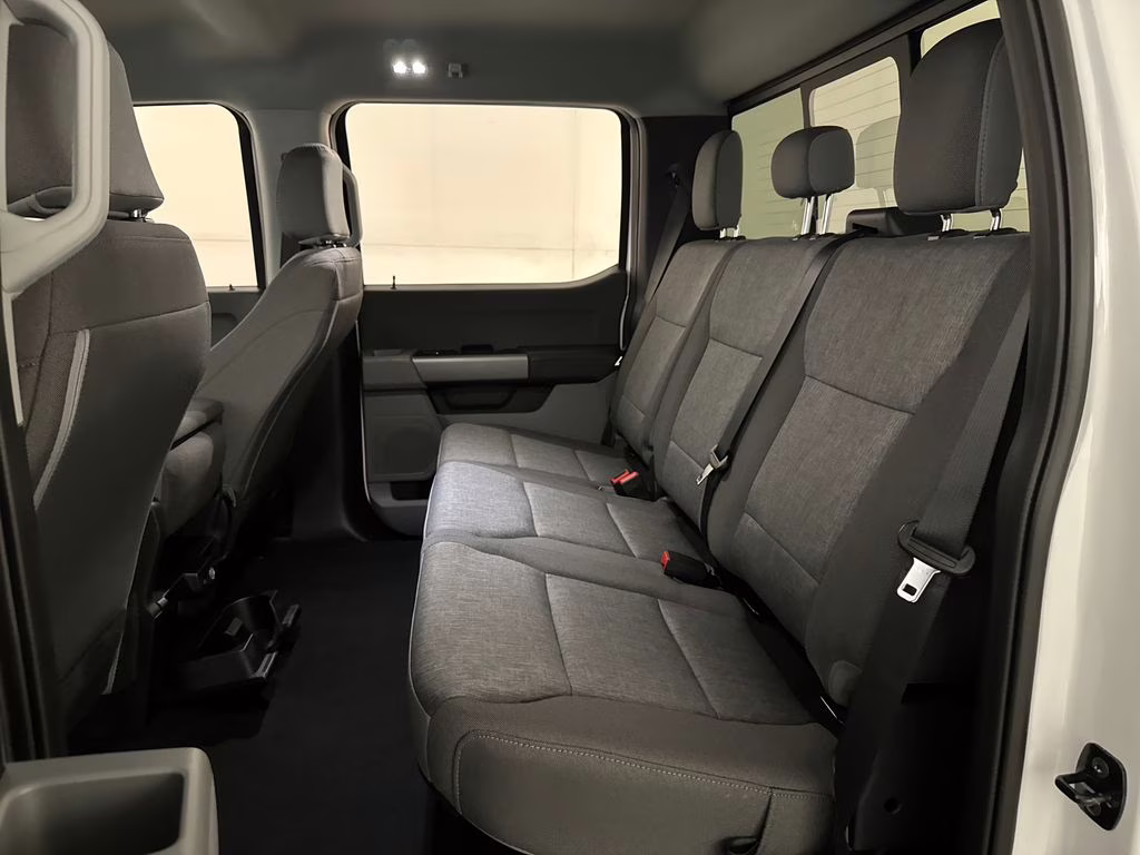 2026 Oxford White Ford Super Duty F-250 SRW STX 4X4 Truck