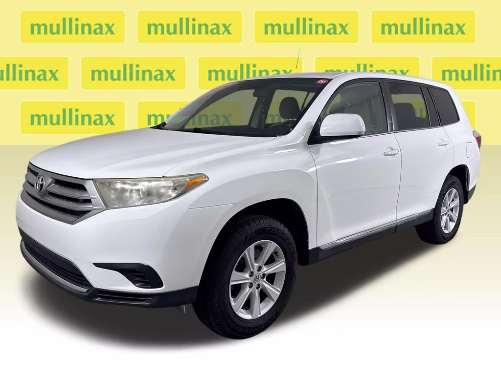 2013 Blizzard Pearl Toyota Highlander Base FWD SUV