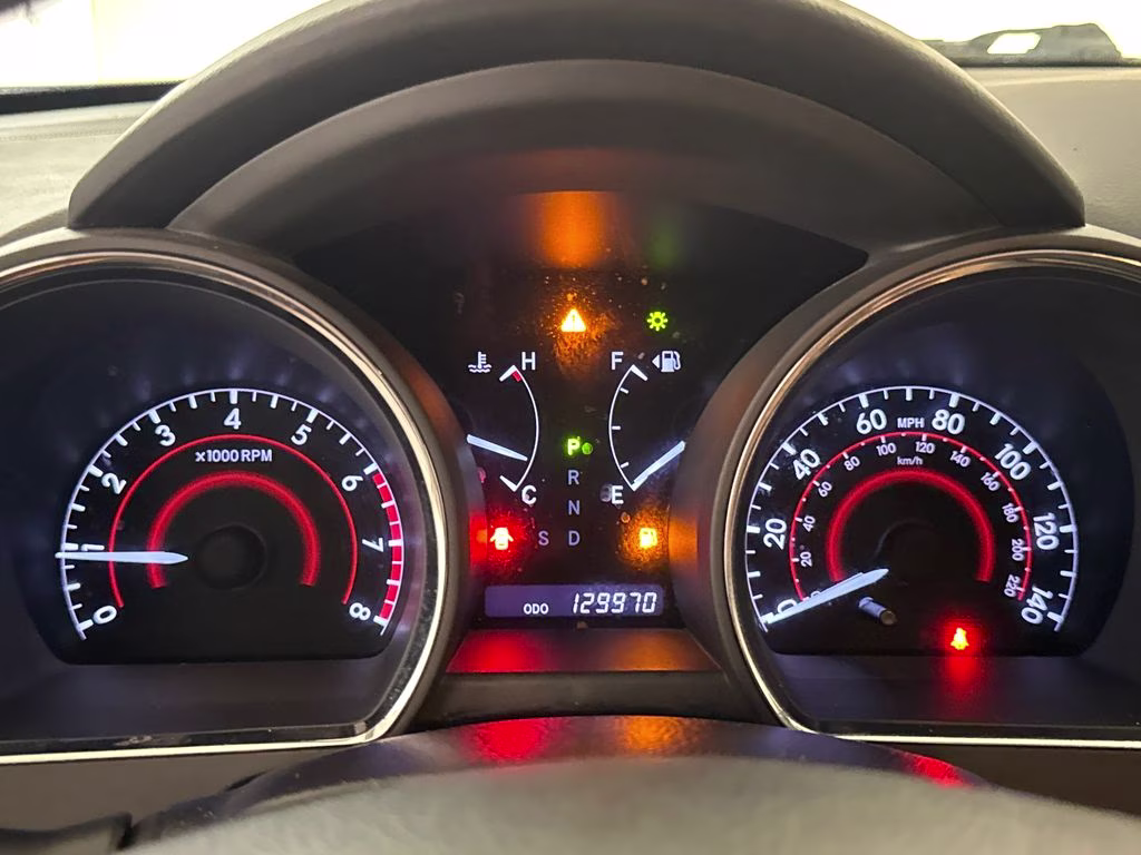 2013 Blizzard Pearl Toyota Highlander Base FWD SUV