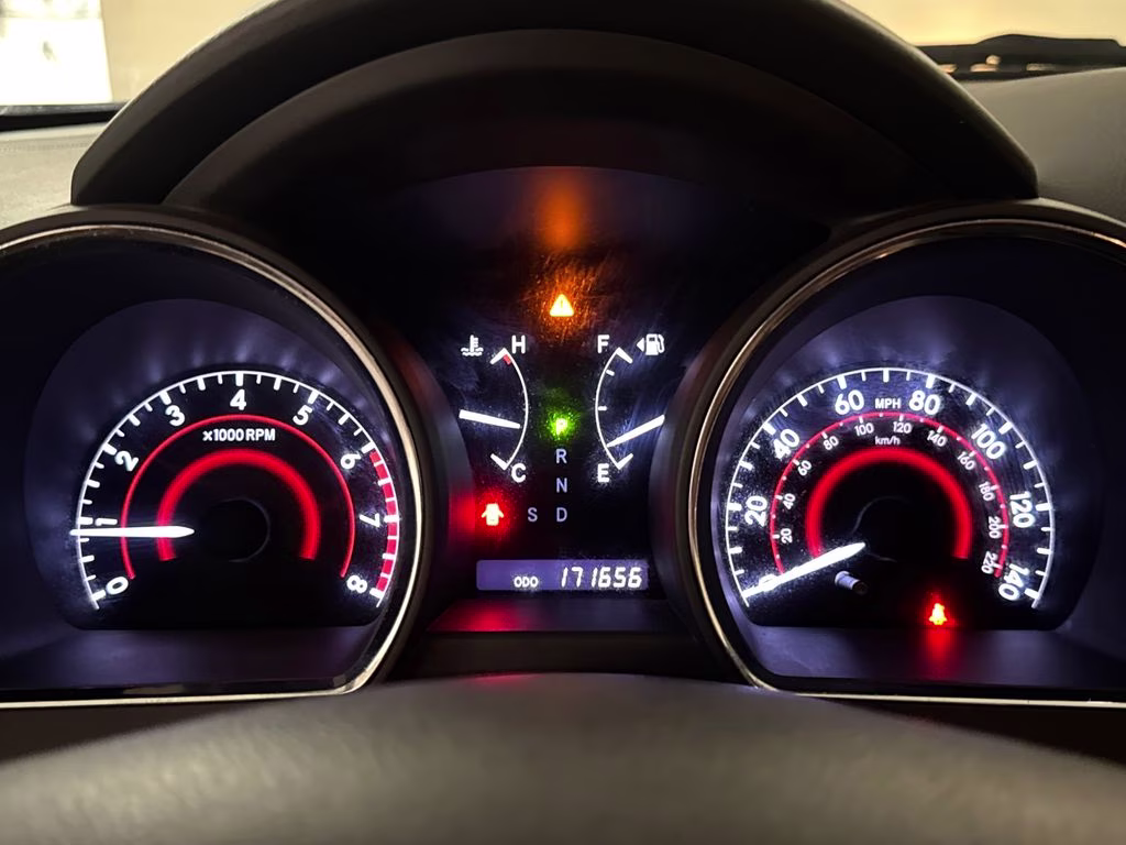 2013 Magnetic Gray Metallic Toyota Highlander Base FWD SUV