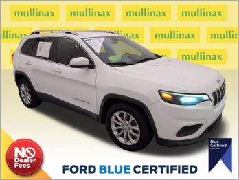 2019 Bright White Clearcoat Jeep Cherokee Latitude FWD SUV