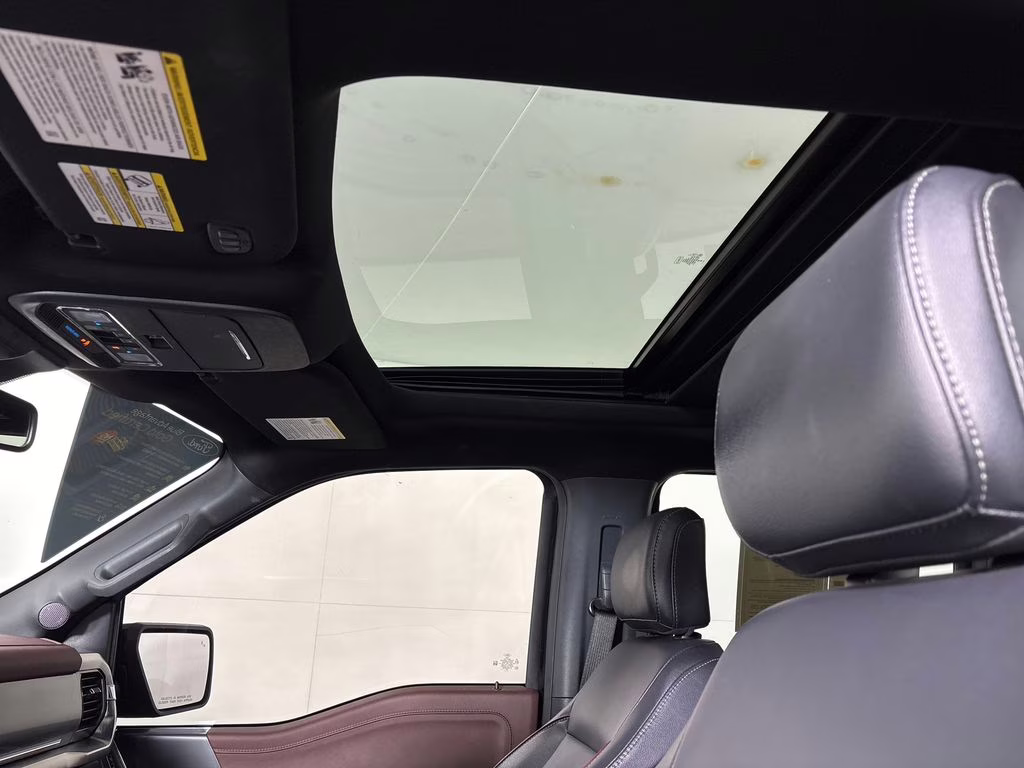 2023 Agate Black Metallic Ford F-150 Lariat 4X4 Truck