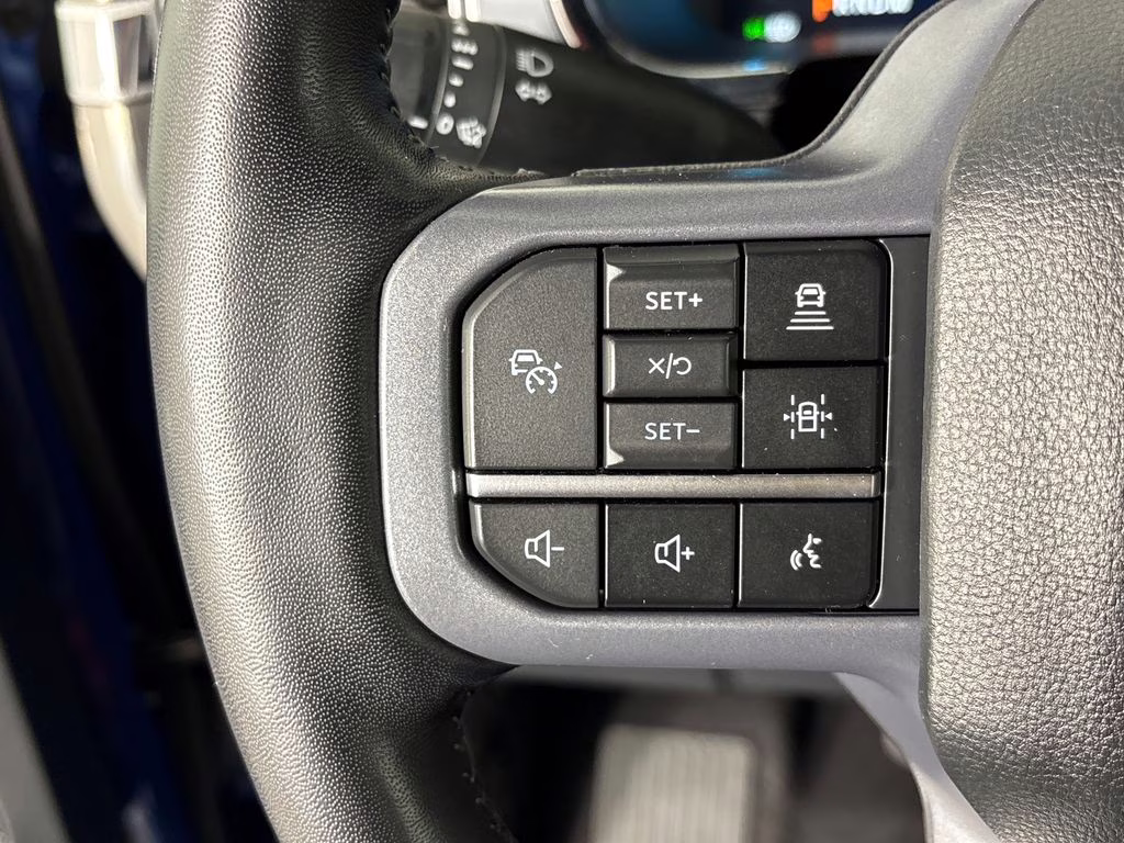 2023 Atlas Blue Metallic Ford F-150 Lariat 4X4 Truck